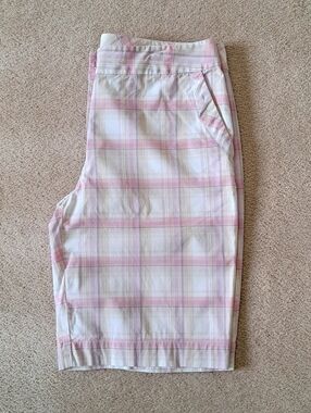 Izod Golf Bermuda Shorts Pink White Plaid Ladies 10 Cotton Stretch Active Casual